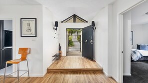 5 quartos, ferros/tábuas de passar roupa, Wi-Fi de cortesia