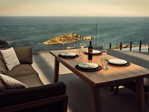 Luxury Villa | Terrace/patio