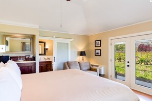 5 bedrooms, desk, iron/ironing board, free WiFi