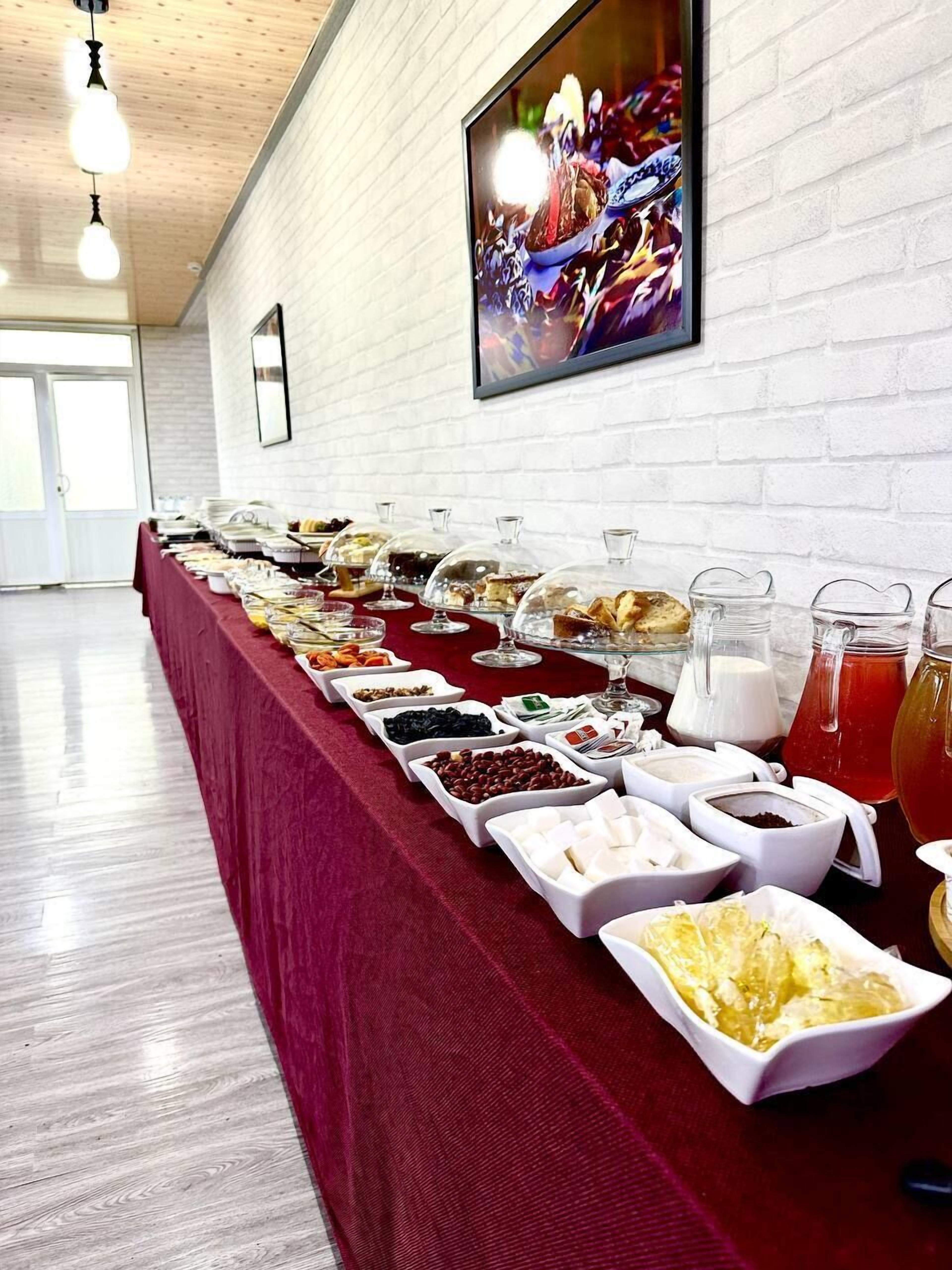 Tägliches inbegriffenes Frühstücksbuffet