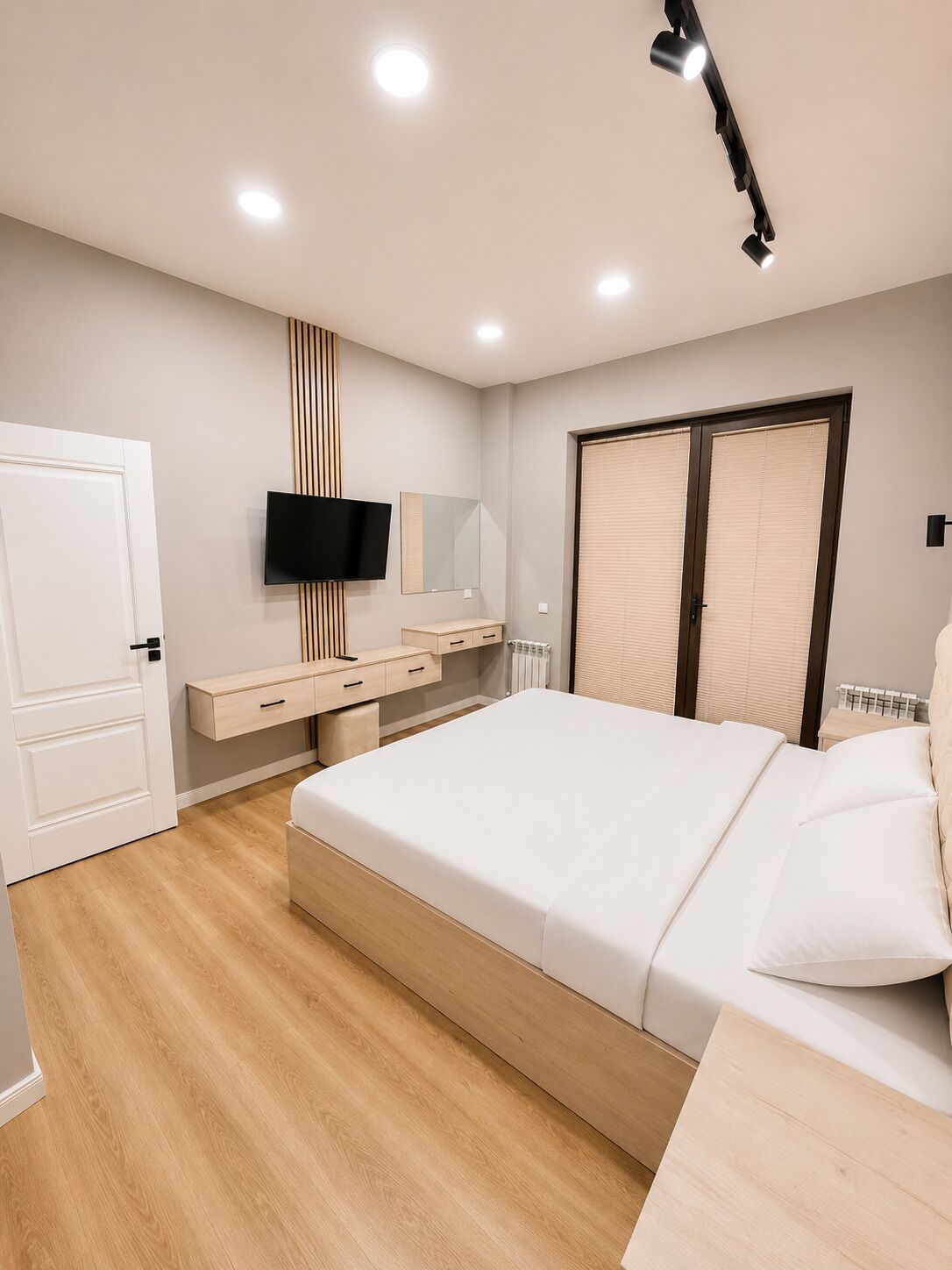 Superior-Apartment, Stadtblick | Hochwertige Bettwaren, Tempur-Pedic-Betten, individuell dekoriert