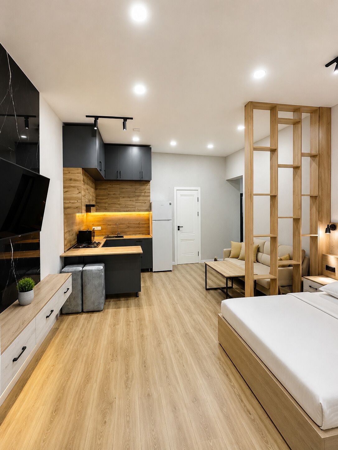 Exclusive-Apartment, Stadtblick | Hochwertige Bettwaren, Tempur-Pedic-Betten, individuell dekoriert