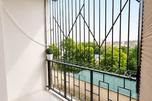 Superior Apartment, City View | City view