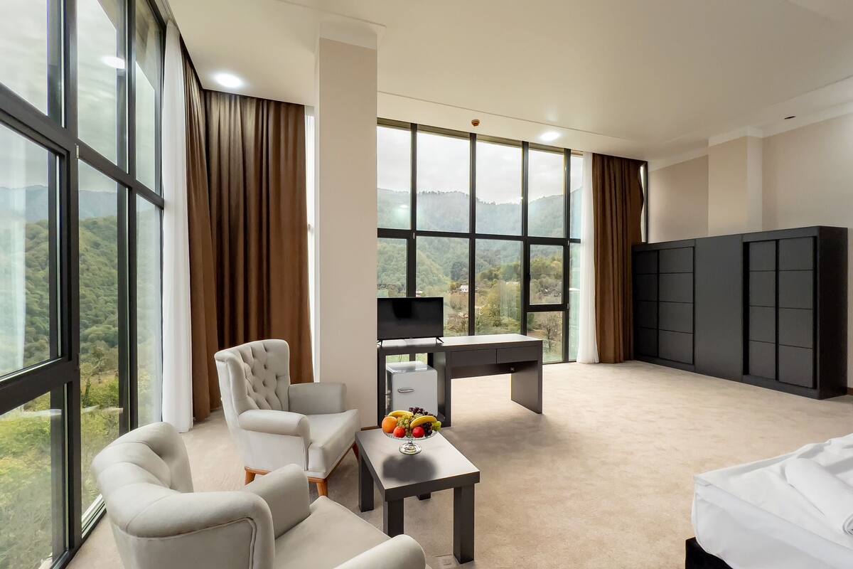 Deluxe Double Room | Frette Italian sheets, premium bedding, Select Comfort beds, desk