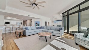 TV - Beachfront! Lazy River and Slide!  New to the Rental Market! (Orange Beach)