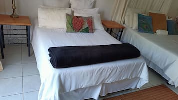 3 bedrooms, iron/ironing board, free WiFi, bed sheets