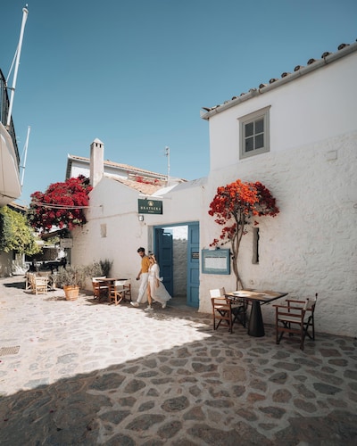 Bratsera Hotel Hydra