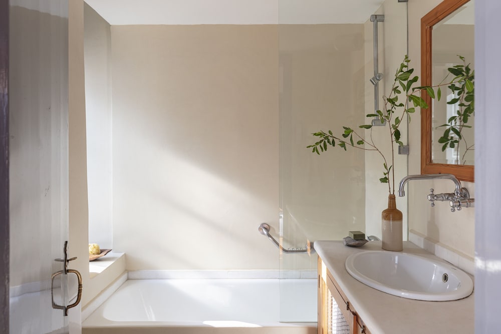 Bratsera Hotel by null