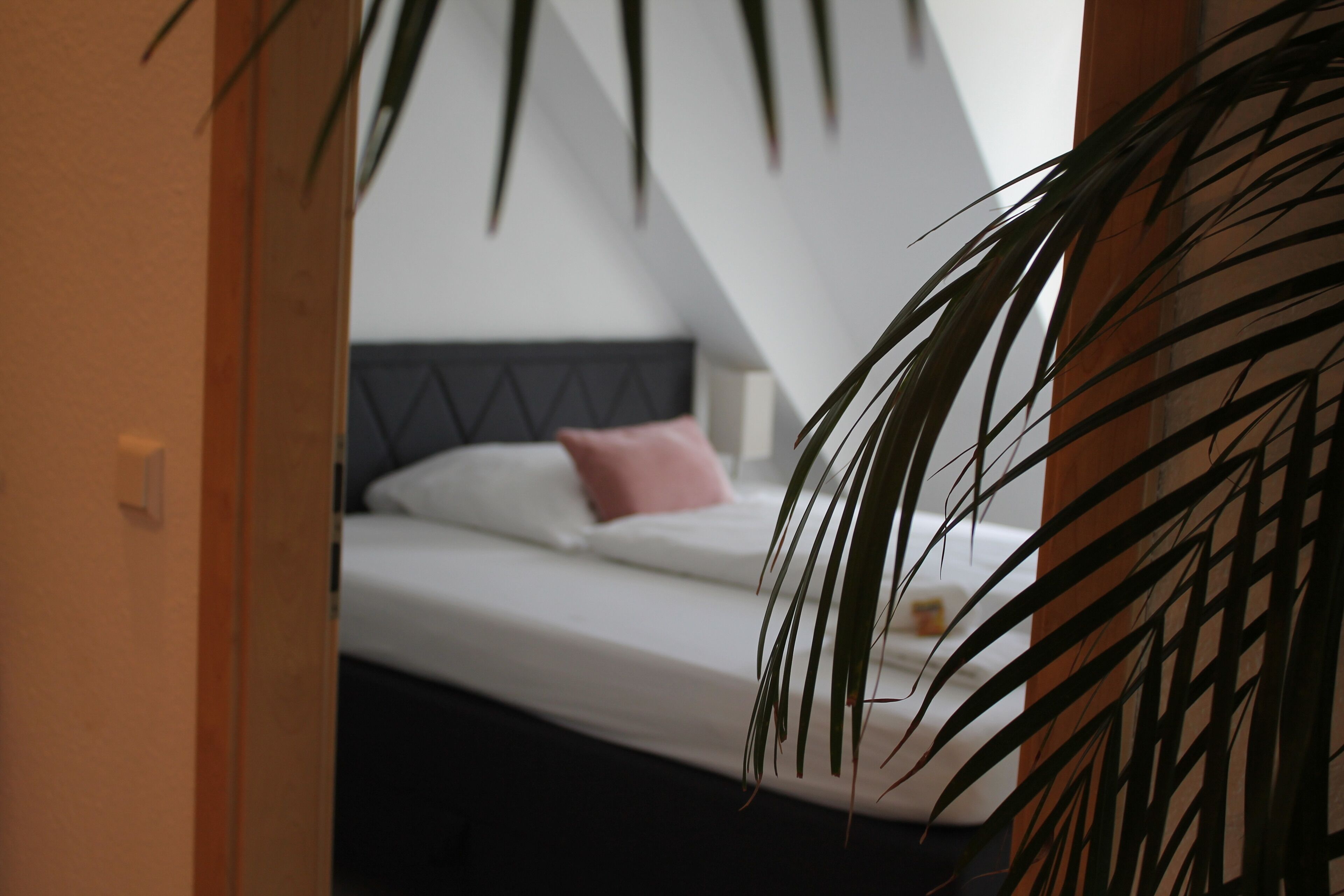 2 bedrooms, iron/ironing board, travel cot, free WiFi