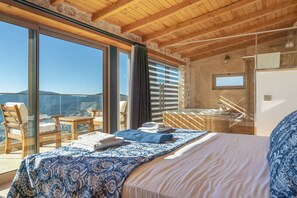 3 soverom, strykejern/-brett, wi-fi og sengetøy