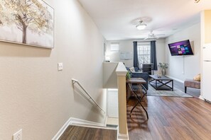 Interior - Gym, Fast WiFi, King Bed, Free Parking (Huntsville)