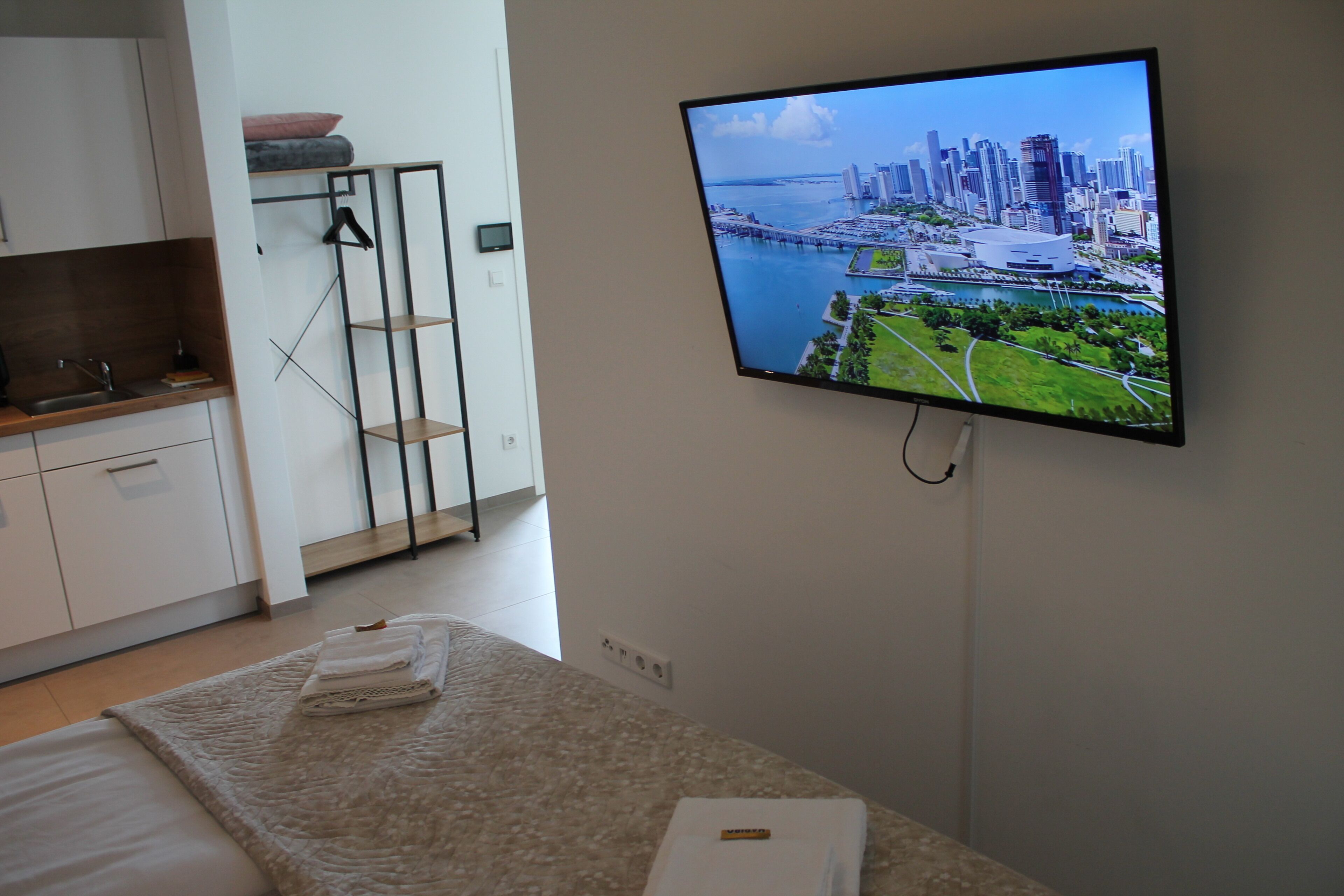 1 bedroom, travel crib, WiFi, bed sheets