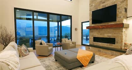 The Pickleball Gathering Place | 10 Bed, 9 Bath