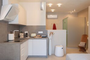 Junior Suite, Private Pool, Sea View | Individually decorated, individually furnished, blackout drapes - Filadaki Villas (Sifnos)