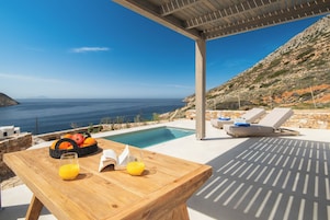 Exclusive Villa, 1 Bedroom, Private Pool, Sea View | Private pool