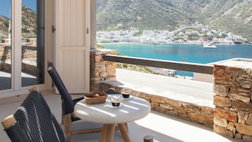 Villa Deluxe, 2 chambres, piscine privée, vue mer | Décoration personnalisée, ameublement personnalisé, rideaux occultants