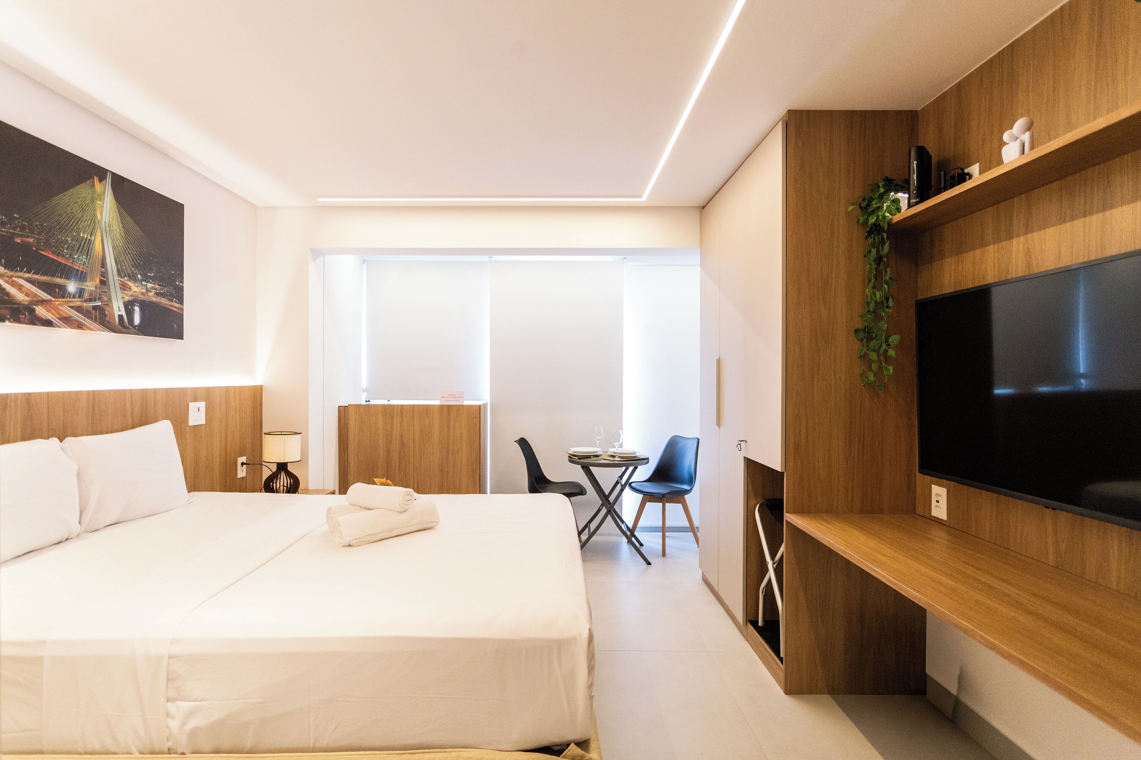 Ropa de cama de alta calidad y cortinas blackout 