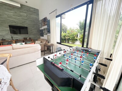 Coronado Paradise: Pool, GameRoom, BBQ: 14 Guests