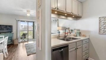 Villa, 1 Bedroom | Private kitchen | Fridge, coffee/tea maker