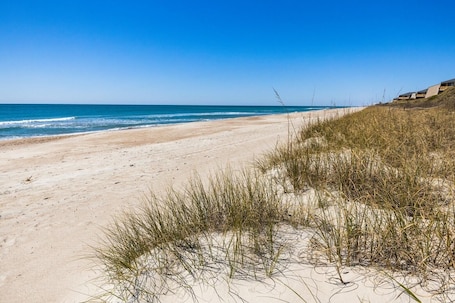 Condo, 3 Bedrooms | Beach