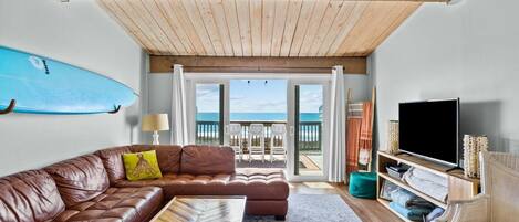 Appart'hôtel, 3 chambres | Coin séjour | Services de streaming