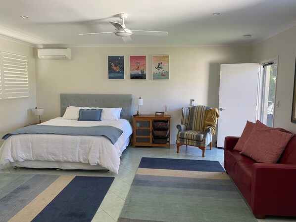 1 bedroom, iron/ironing board, free WiFi, bed sheets