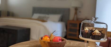 1 dormitori, planxa i posts de planxar, wifi gratuïta i roba de llit