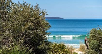 Sunrise Sands – 300 metres to beach