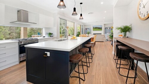 Forest Brae – pet friendly and walk to town