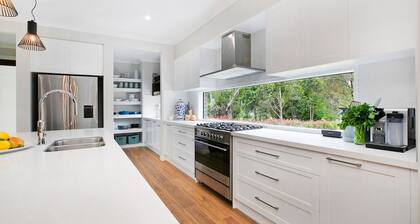 Forest Brae – pet friendly and walk to town