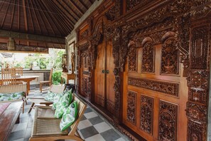 Interior - Kishi-Kishi ArtVilla (Blahbatuh)