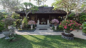 Sân vườn