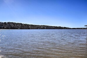 House (3 Bedrooms) | Interior - Pet-friendly Lake Sinclair Home w/ Boat Dock! (Eatonton)
