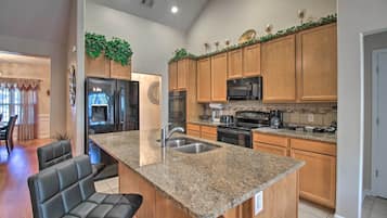 Nhà (3 Bedrooms) | Nội thất