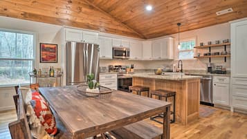 House (3 Bedrooms) | Front of property