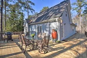 House (3 Bedrooms) | Interior - Family-friendly Lake Lanier Escape on 2 + Acres! (Gainesville)
