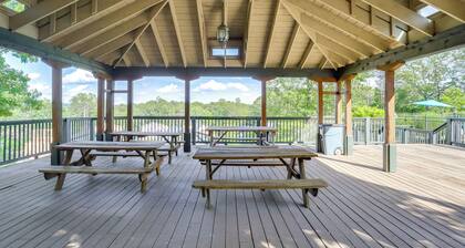 Cozy Lake Arrowhead Condo - 1/2 Mi to Lake!