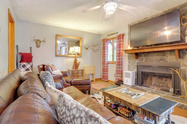 1/2 Mi To Marina: Lake Arrowhead Condo! - Canton, GA
