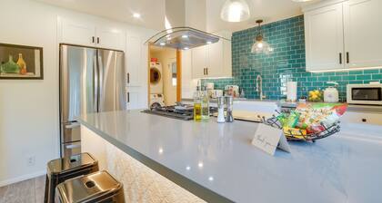 Seattle Vacation Home w/ Hot Tub: 5 Mi to Downtown