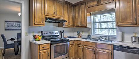 House (3 Bedrooms) | Interior