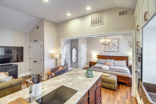 Cozy Savannah Vacation Rental w/ Fenced Courtyard!