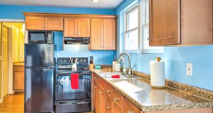 Lakefront Retreat With Private Docks & Gazebo!