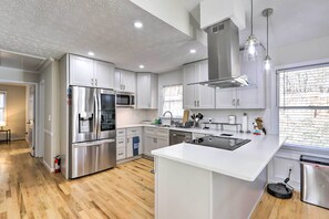 單棟房屋 (3 Bedrooms) | 內部