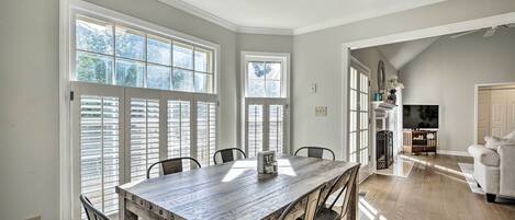 House (4 Bedrooms) | Interior