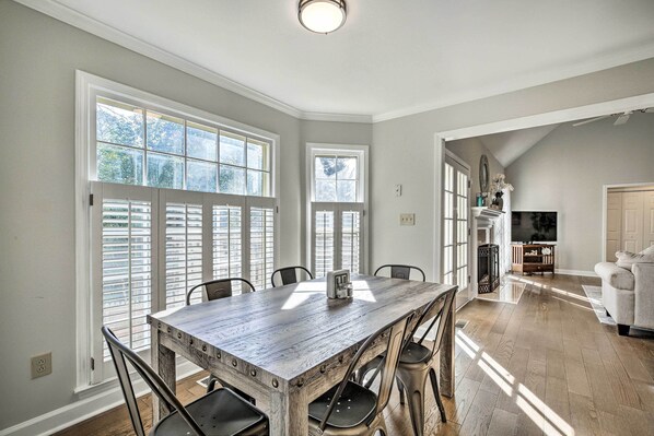 House (4 Bedrooms) | Interior