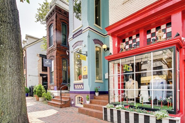 Apartment (1 Bedroom) | Interior - Charming Alexandria Vacation Rental in Old Town! (Alexandria)