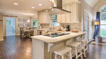 House (4 Bedrooms) | Bahagian dalam