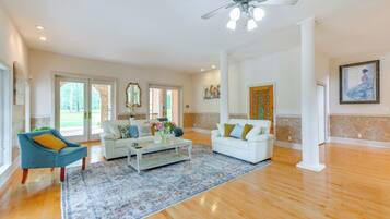 House (Multiple Bedrooms) | Interior