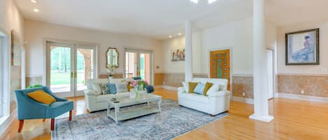 Casa (Multiple Bedrooms) | Parte interna