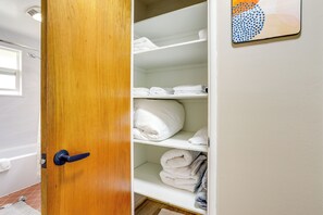 Apartment (1 Bedroom) | Interior - Scandi Boho Seattle Apartment, Walk to Waterfront! (Seattle)